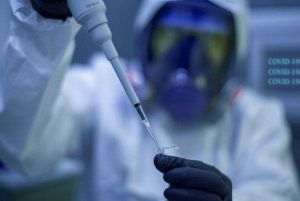 Anthropic a construit un laborator biologic pentru cercetare AI în domeniul farmaceutic